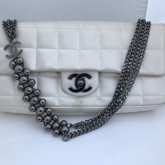 CHANEL Handbags - Authentic Chanel Mini Bag Clutch with Metal Chain